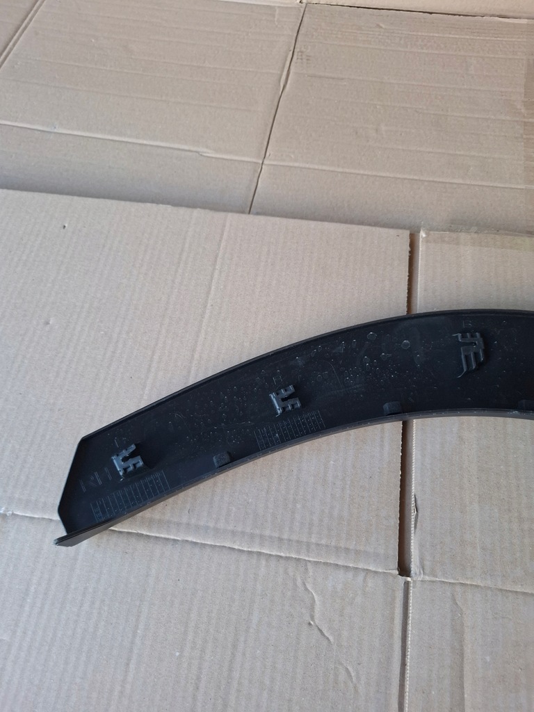 фото №9, Nissan x-trail t33 накладка na крыло задний правый orygi.