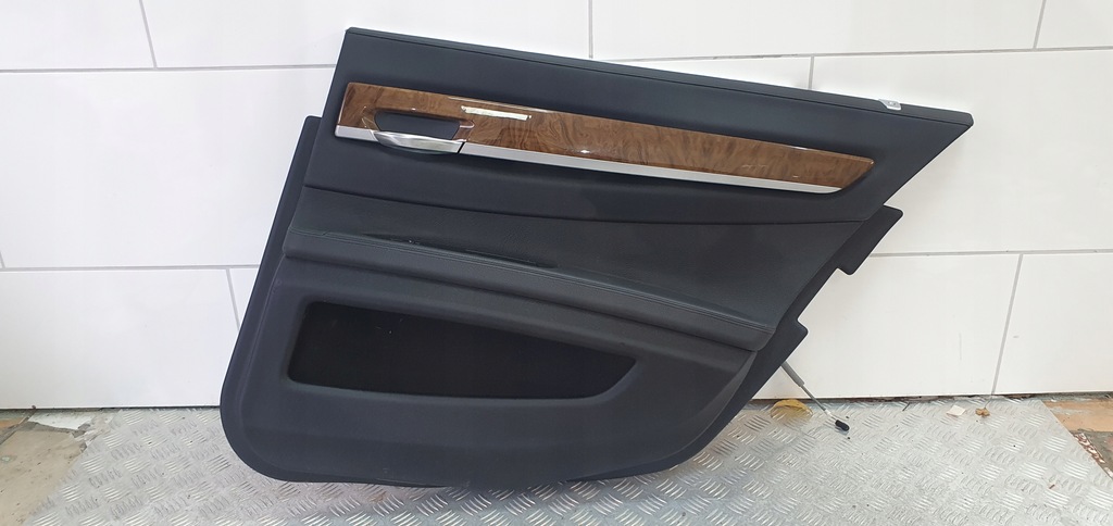 фото №1, Bmw 7 f01 обивка правый задняя задняя обшивка