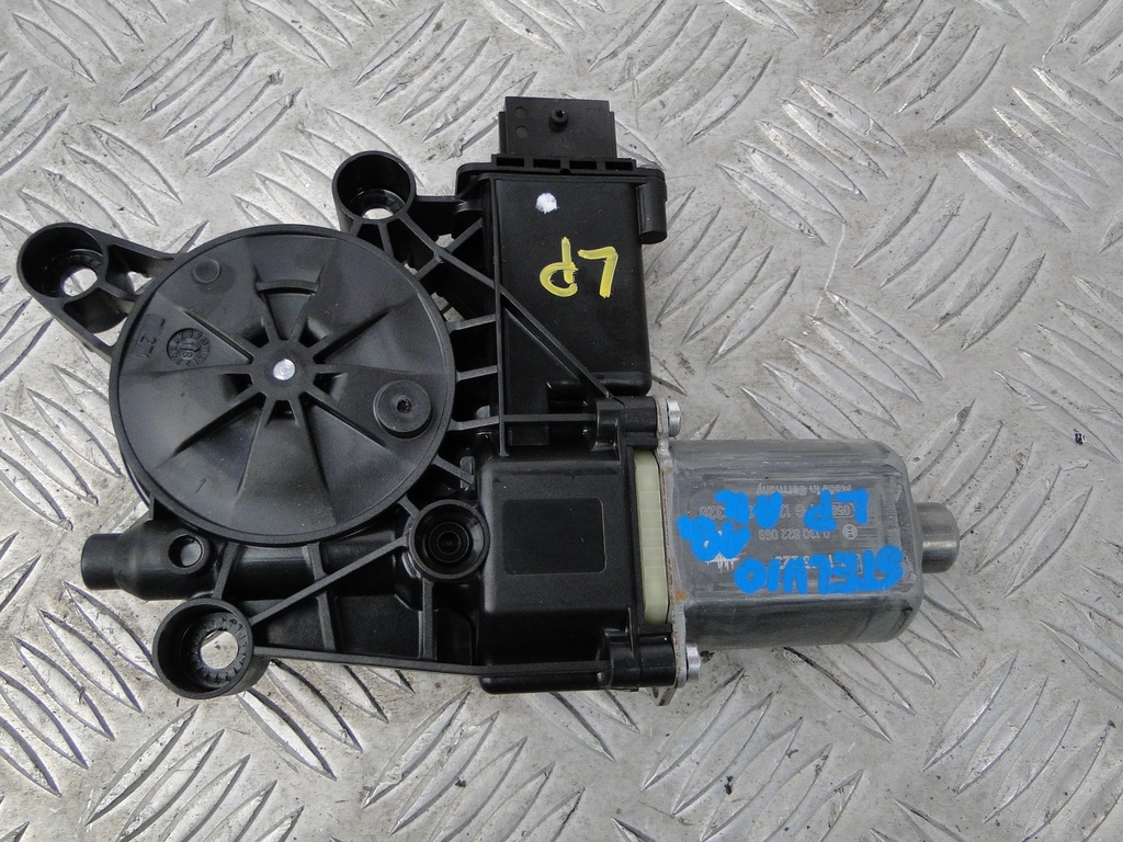 фото №12, Alfa romeo stelvio q4 моторчик стекло