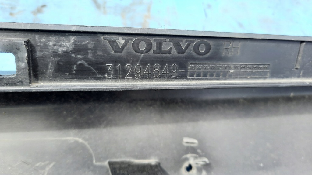 фото №7, Молдинг поріг права volvo xc60 31294849