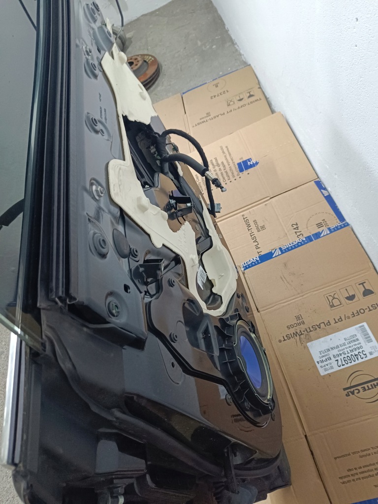 фото №12, Дверь правое задняя levante