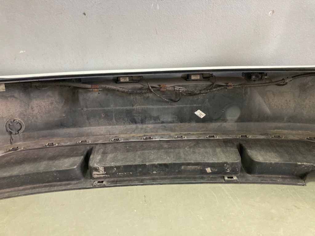 Бампер задня vw golf vii r line hb lc9a Ціна