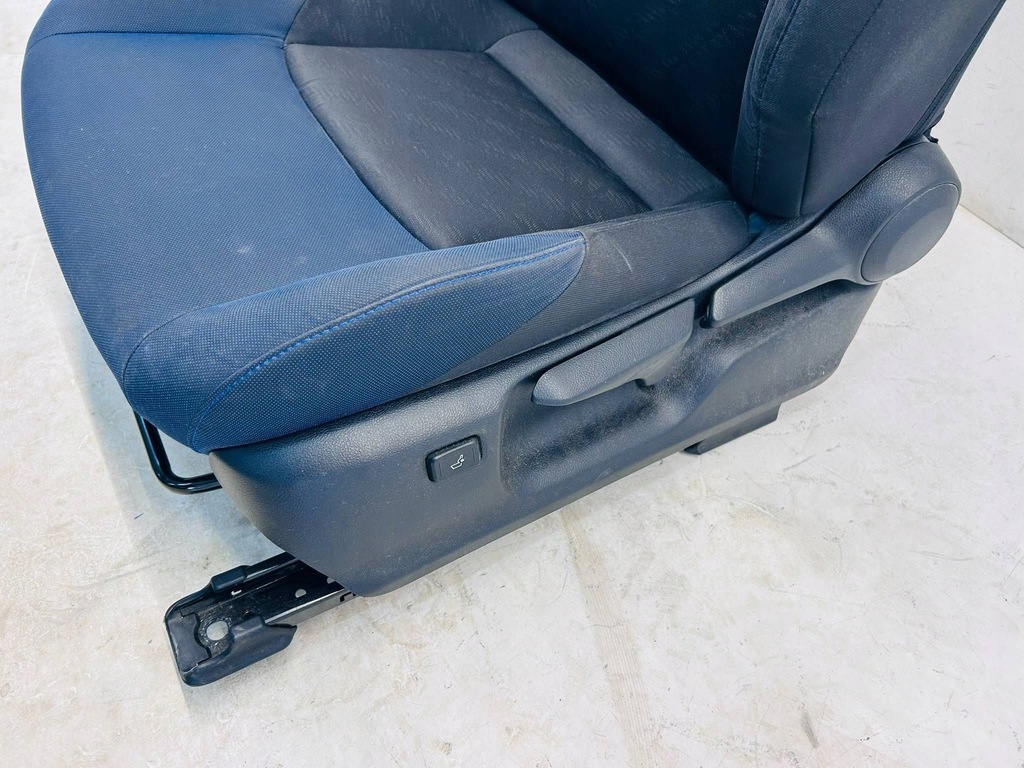 фото №6, Chr c-hr i сиденье водителя левый материал niebieski