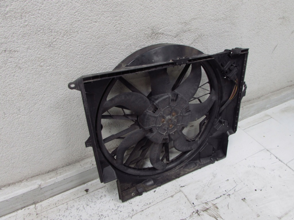 Bmw 3 e90 e91 e92 04-08 вентилятор радіатора корпус 3137229021 75617139 Зі Шроту