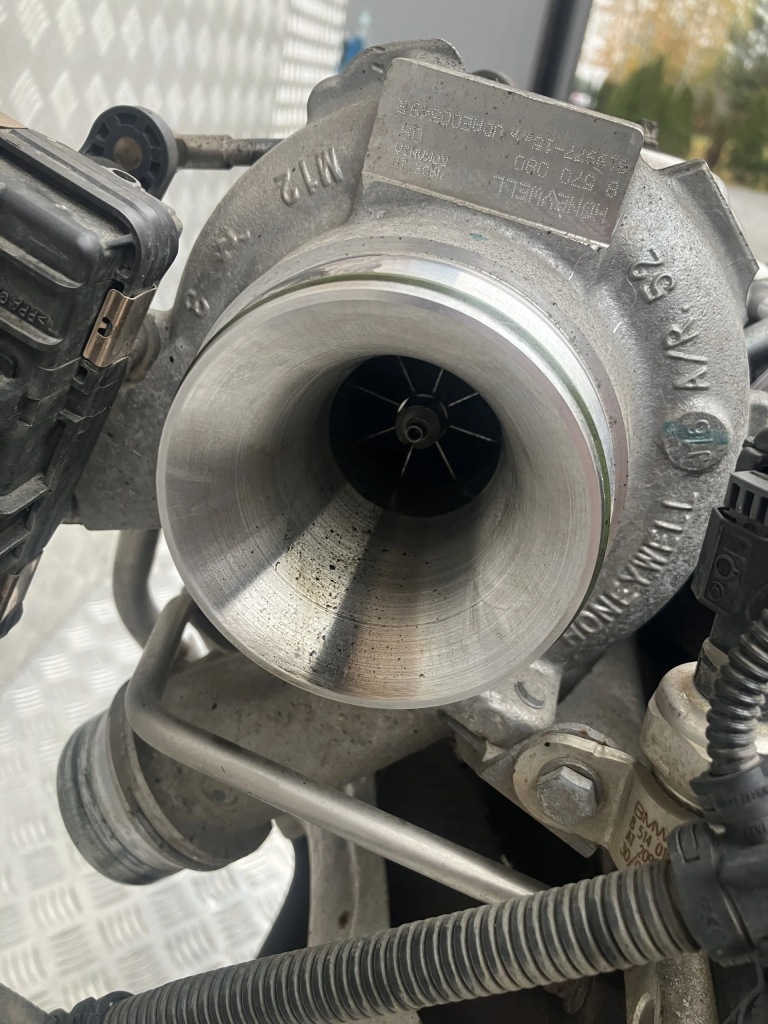 Двигун комплектний  bmw x1 f48 2.0 d xdrive b47c20a Зі Шроту