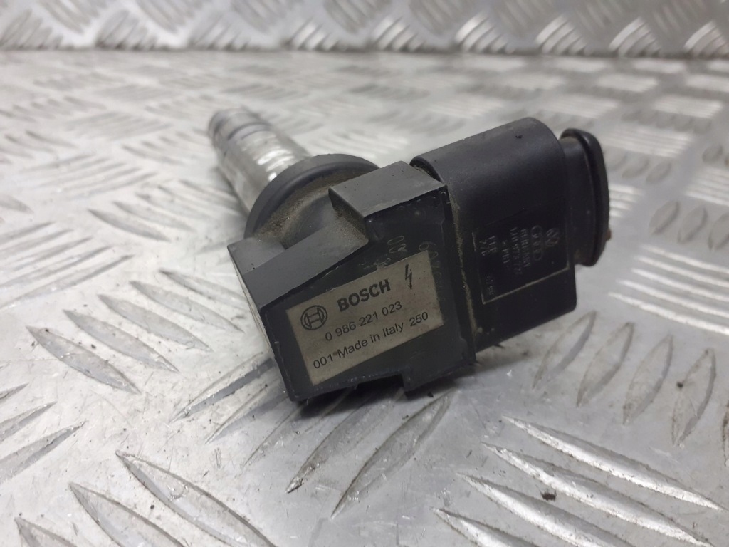 фото №3, Котушка запалювання skoda fabia i 1.2 0986221023