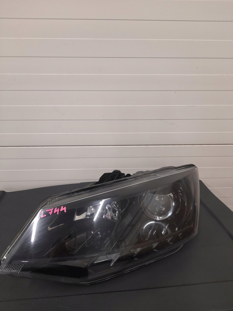 фото №1, Лампа передняя левая skoda fabia iii 3 gv1 led