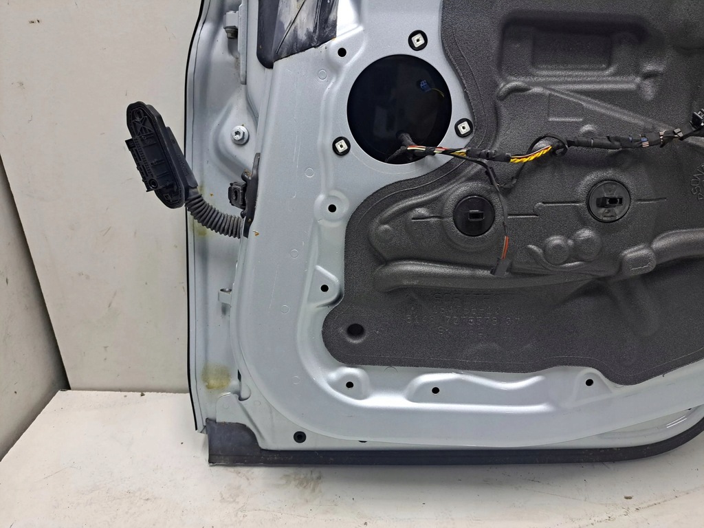 фото №15, Bmw 6 f12 f13 2016 задняя сторона правая дверь задние