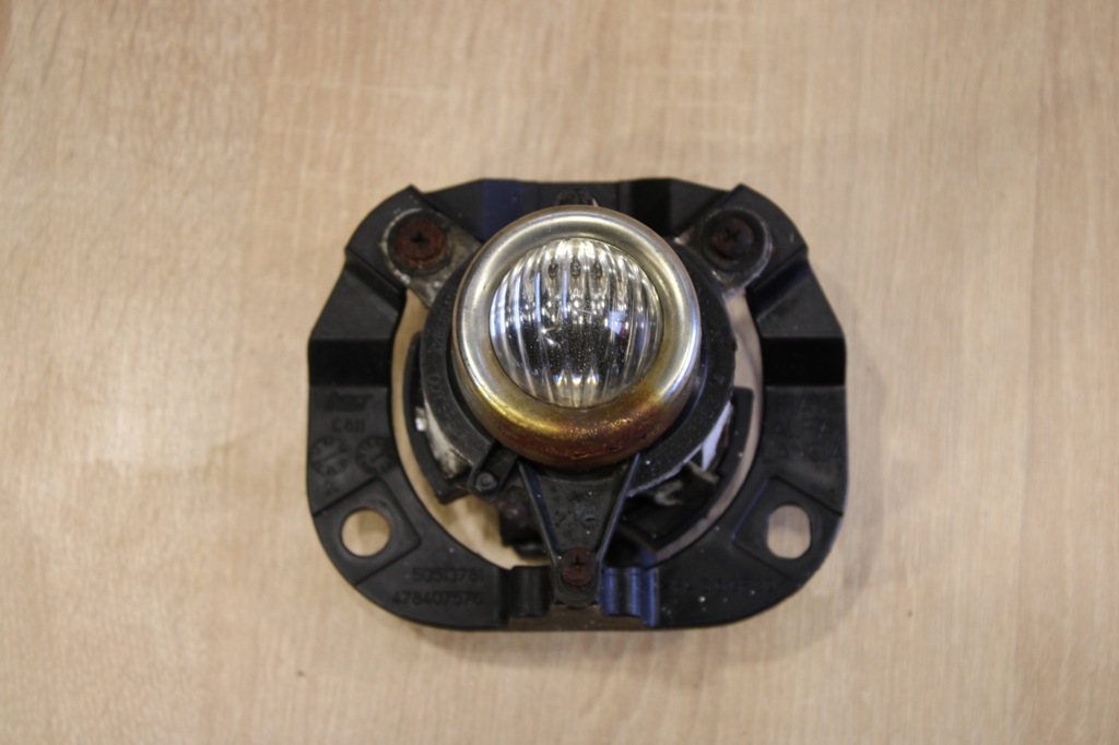 фото №1, Противотуманная фара левый перед alfa romeo giulietta