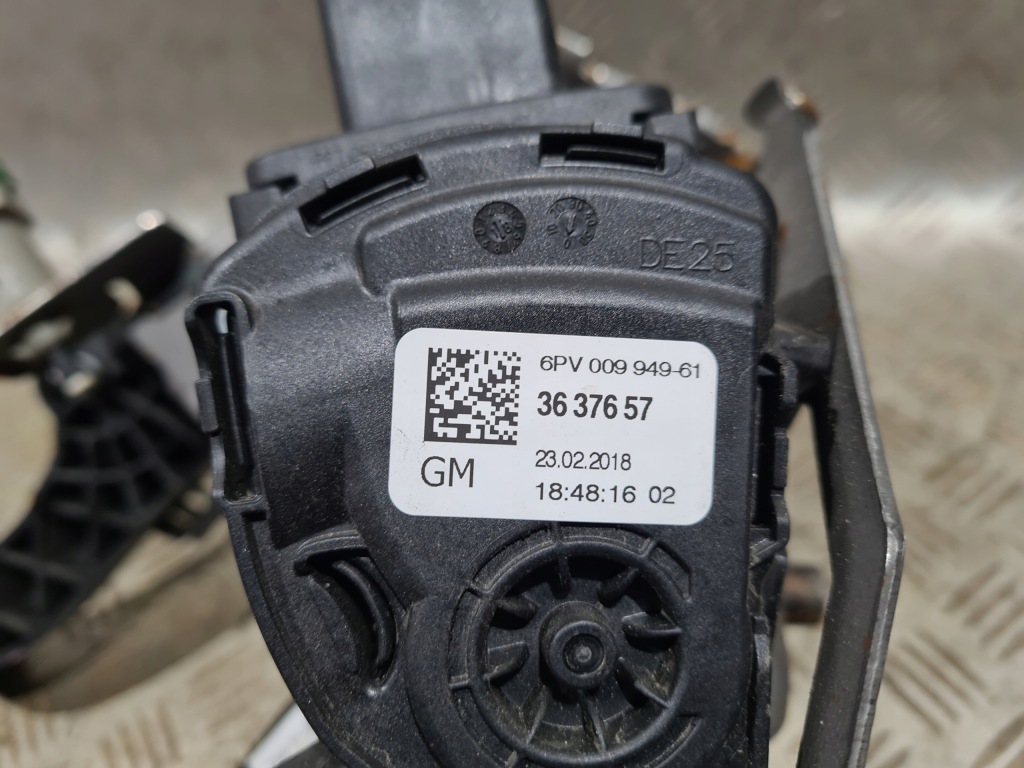 Педалі педаль газу зчеплення гальма opel crossland x в Україні