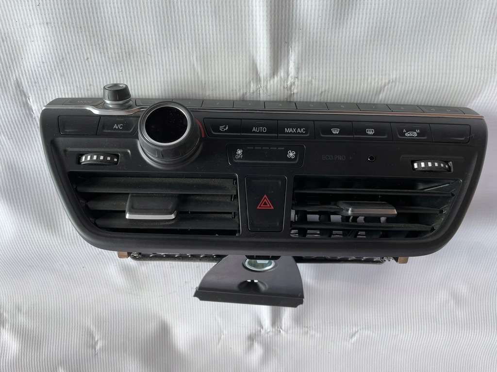 фото №1, Bmw i3 панель радіо кондиціонера радіо 9379120