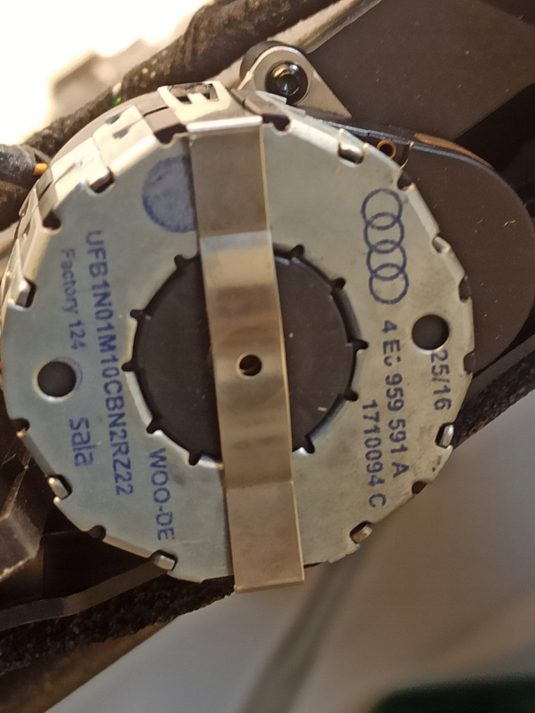 фото №7, Audi a8 d4 люк крыша панорама 4h0877041d