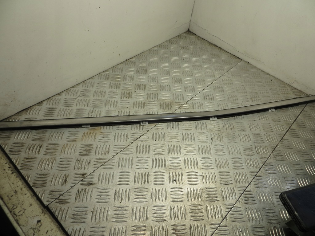 фото №1, Накладка дверь правых задних kia sportage v