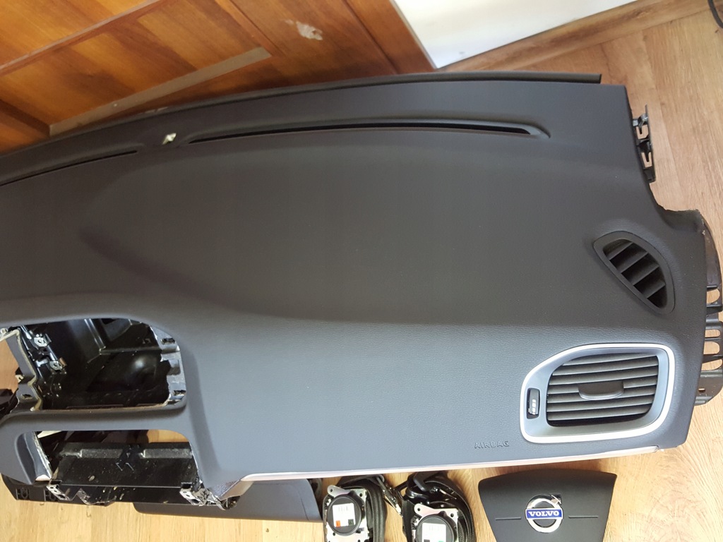 фото №6, Консоль приборная панель приборная панель volvo s 60 2 подушка безопасности 2 ремни