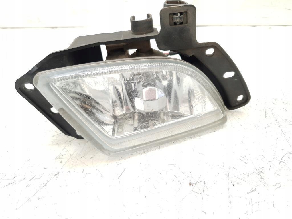 фото №1, Противотуманная фара правый mazda 626 v