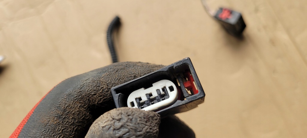 фото №5, Jeep wrangler jk штекер противотуманной фары колодка jeep dodge