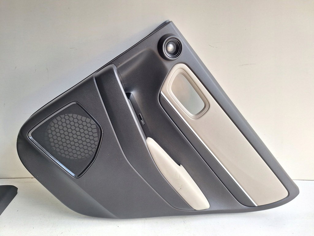 фото №1, Honda hr-v iii 22- оббивка двері правий задня