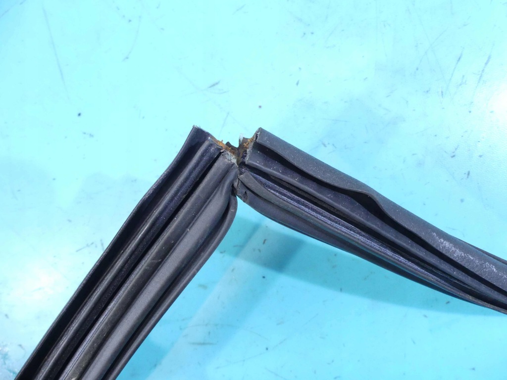 фото №11, Уплотнители дверь комплект перед задняя citroen c4 ii b7