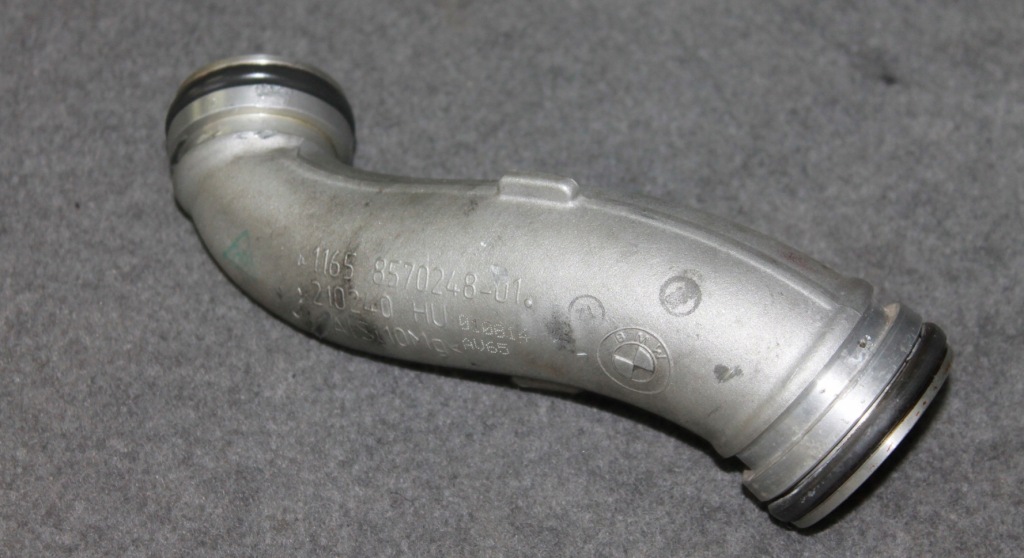 Купити Bmw g30 g32 g11 g15 4.0d b57d30b - труба з'єднувач turbo 8570248