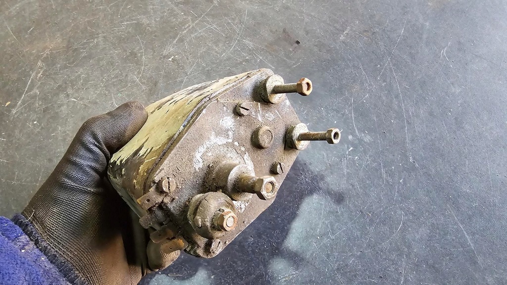 фото №12, Двигатель дворники моторчик дворник 12v ifa, robur, ddr ruhla wartburg