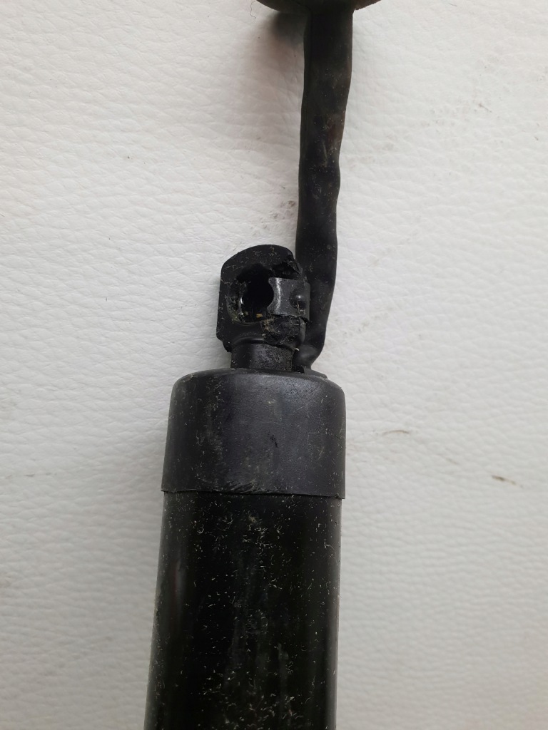 фото №14, Volvo xc60 08-17 привод амортизатор крышки багажника 31455987 левый правый