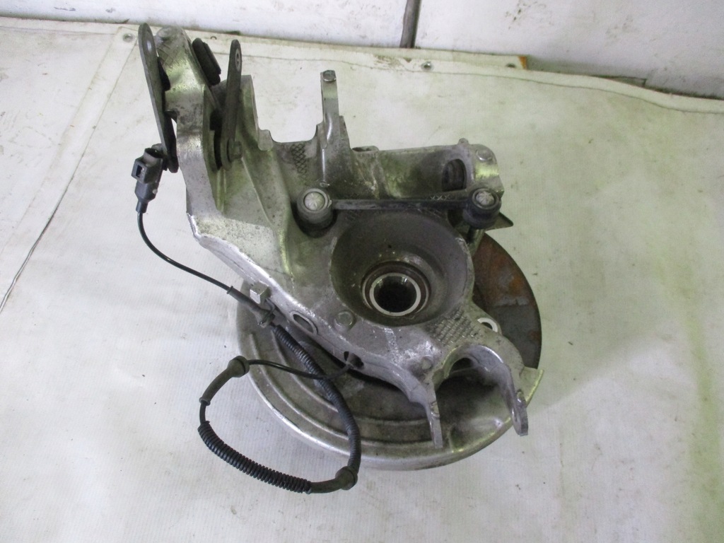 фото №4, Поворотный кулак левый задняя discovery sport 2,0 d