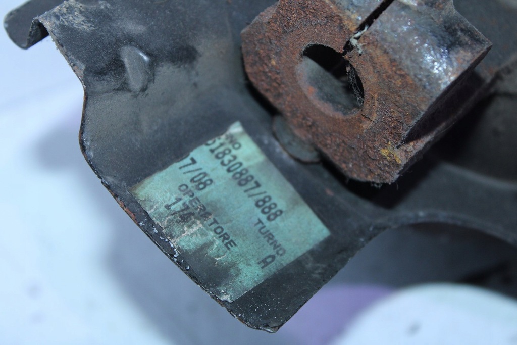 фото №7, Поворотний кулак ступиця права передня lancia delta iii