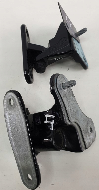 фото №2, Петлі двері лівий задня 696 mercedes w246 пара