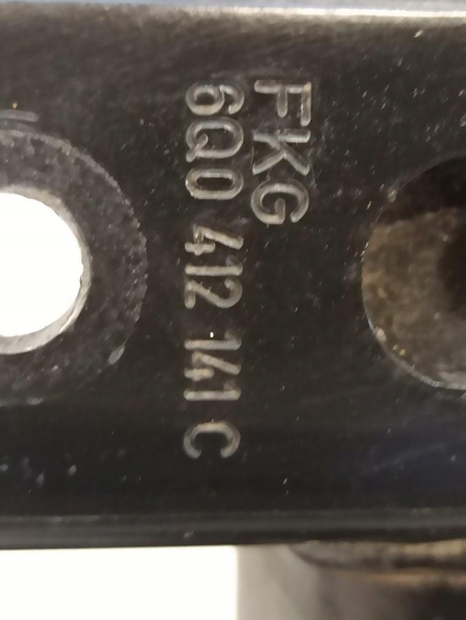 фото №10, Seat arona поворотный кулак правый перед 2q0407256k