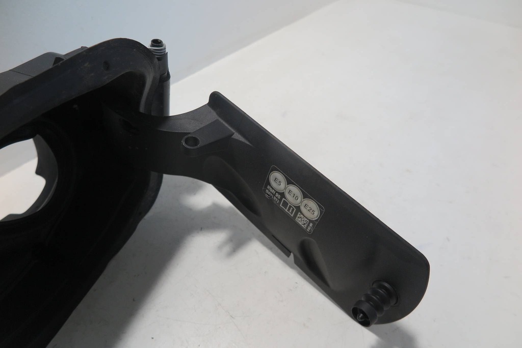 фото №9, Bmw оригінальний номер 7359171 кришка заливної пального