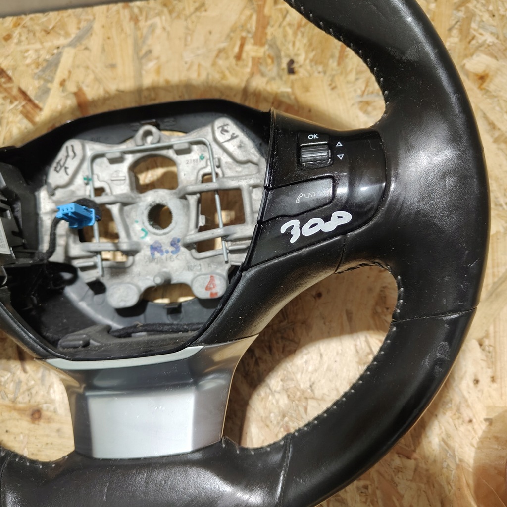 фото №10, Воздуховод мультифункция peugeot 308 t9 ii