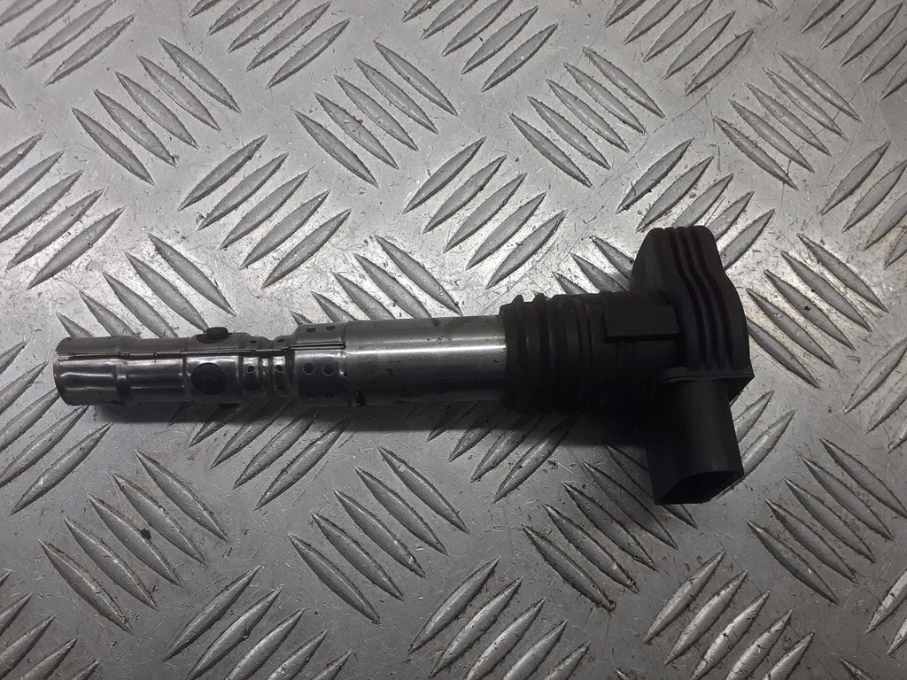 фото №1, Катушка зажигания audi a4 b6 2.0 78251001