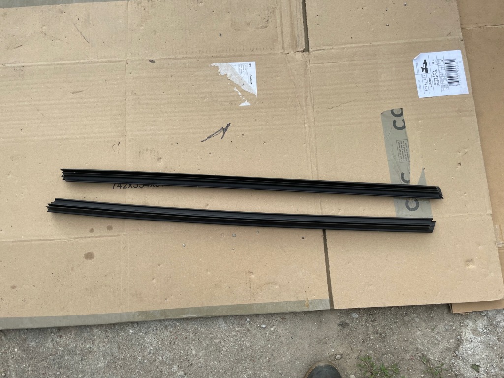 Купити Молдинг ущільнювач двері zewnętrna ліва права перед mercedes w176 a-klasa