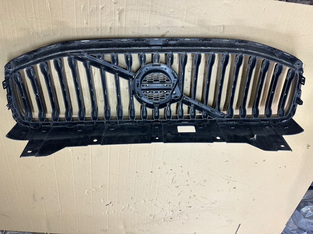 фото №9, Решётка радиатора решётка радиатора volvo xc60 ii 31425535