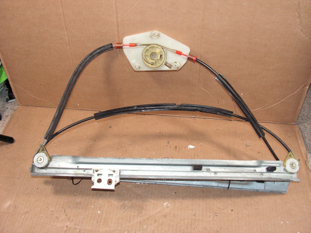 фото №1, Citroen c4 picasso правий перед механізм скло