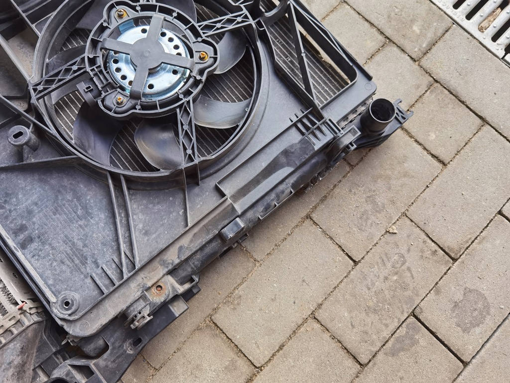 фото №15, Talento trafic vivaro nv300 - комплект радіатор