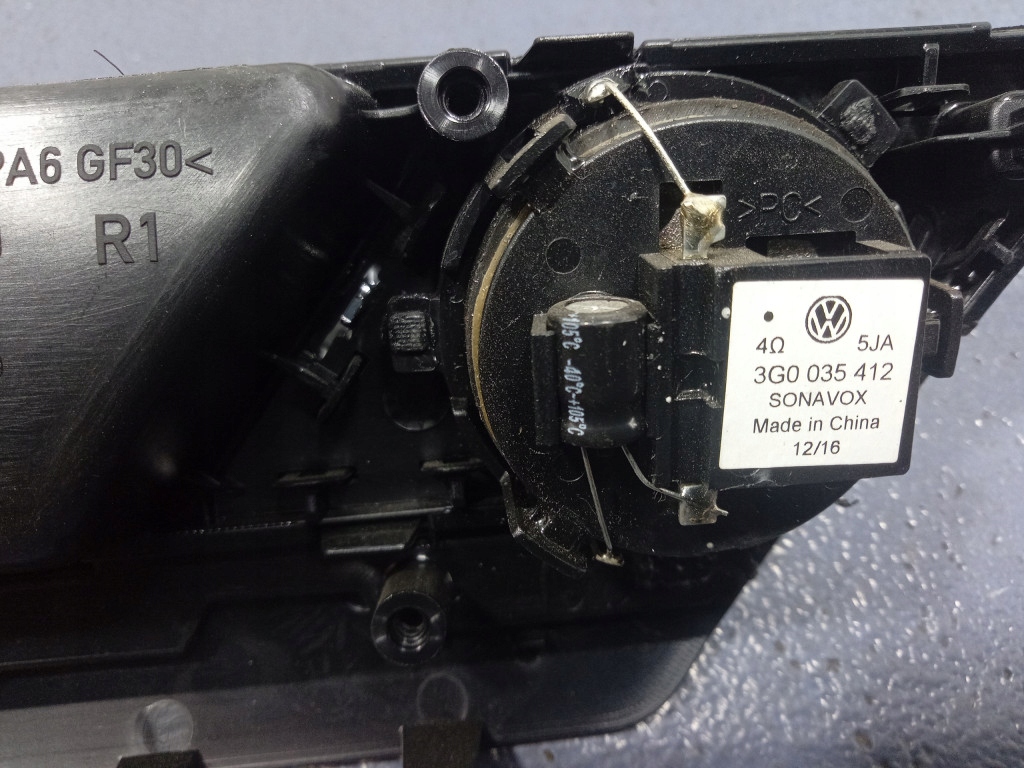 фото №5, Vw passat b8 молдинг декоративна двері права 3g0867450