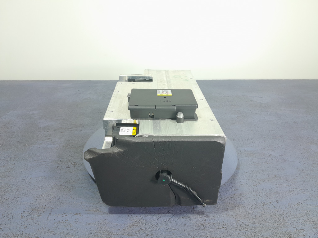 фото №5, Audi a8 d5 3.0 tdi 286 km mhev аккумулятор аккумулятор 48v 4n0915441e