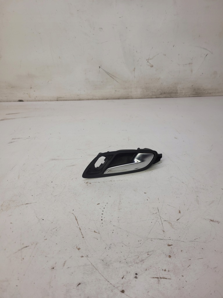 фото №1, Ручка внутренняя правый перед audi tt 8j 8j1837020