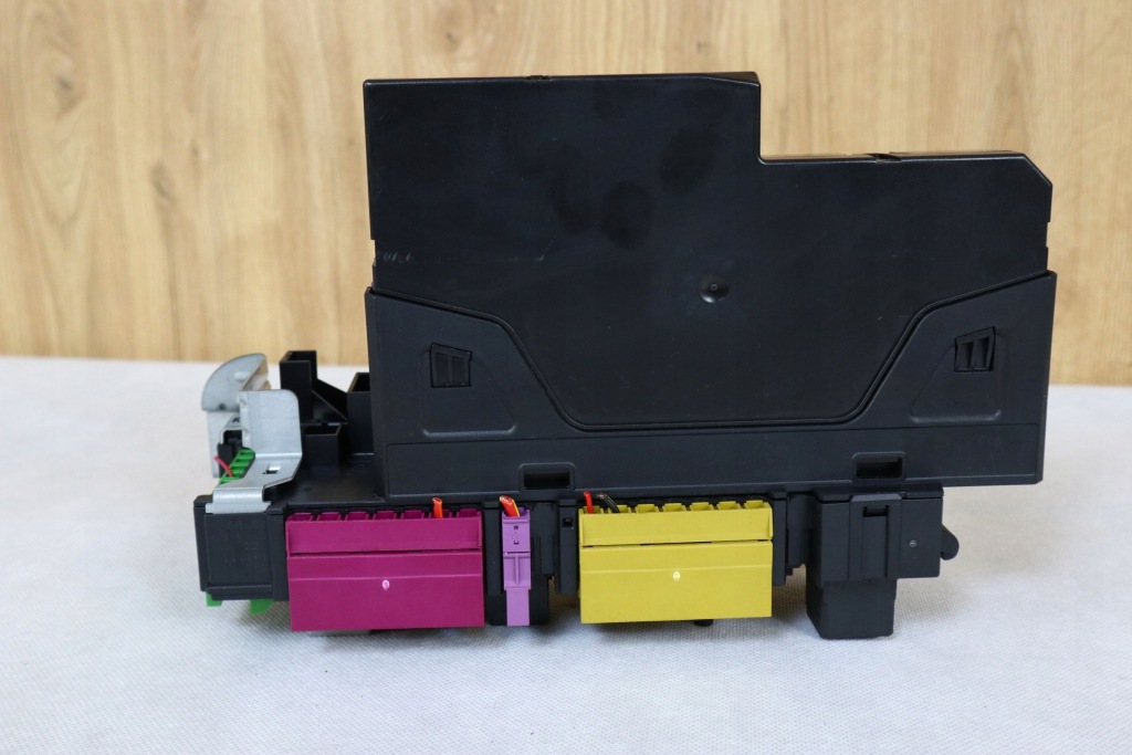 фото №4, Mercedes slk r172 модуль sam задня a1729060105