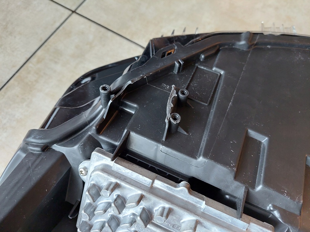 фото №7, Права лампа - full led - peugeot 208 ii - 2008 ii