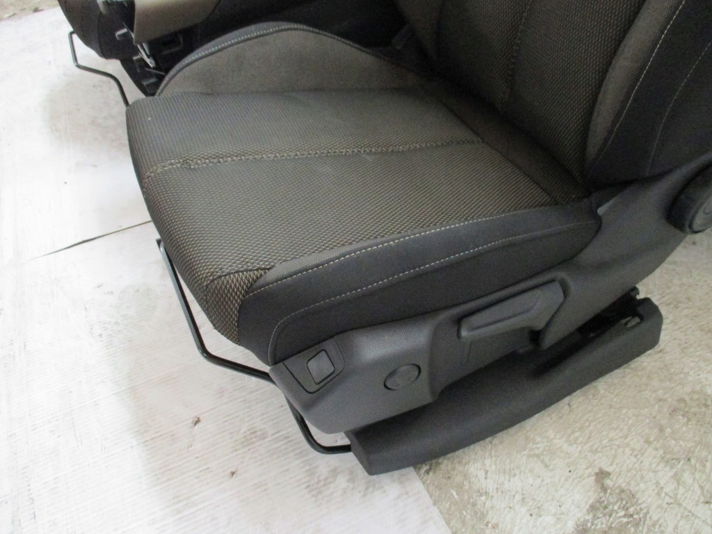 фото №8, Сидіння оббивка citroen ds7