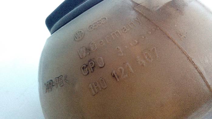 фото №7, Бачок розширювальний vw golf iii 93r 1h0121407a