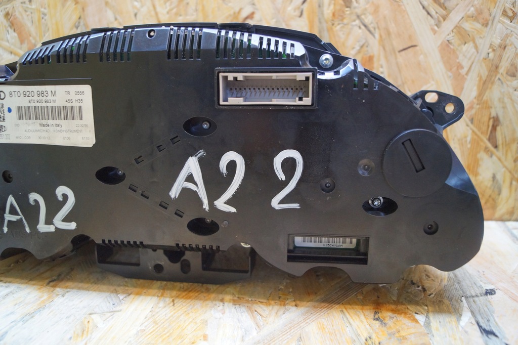 фото №8, Счетчик приборы audi a5 8t lift 2.0 tdi 8t0920983m