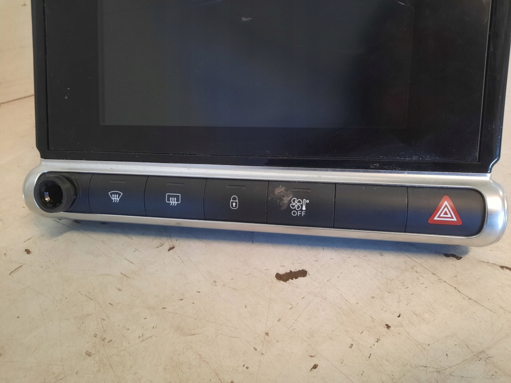 Citroen c4 cactus 14-20 дисплей монитор радио 1 навигация 9826689777 Доставка