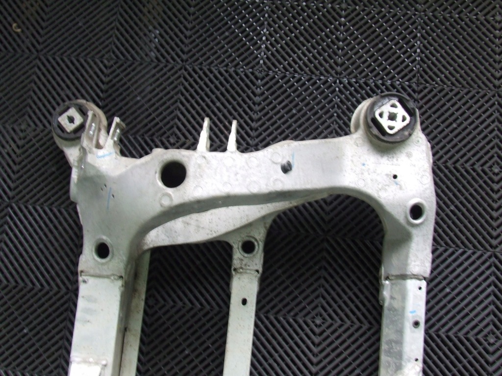 фото №9, Tesla model s підрамник підвіска 1009826-00-a