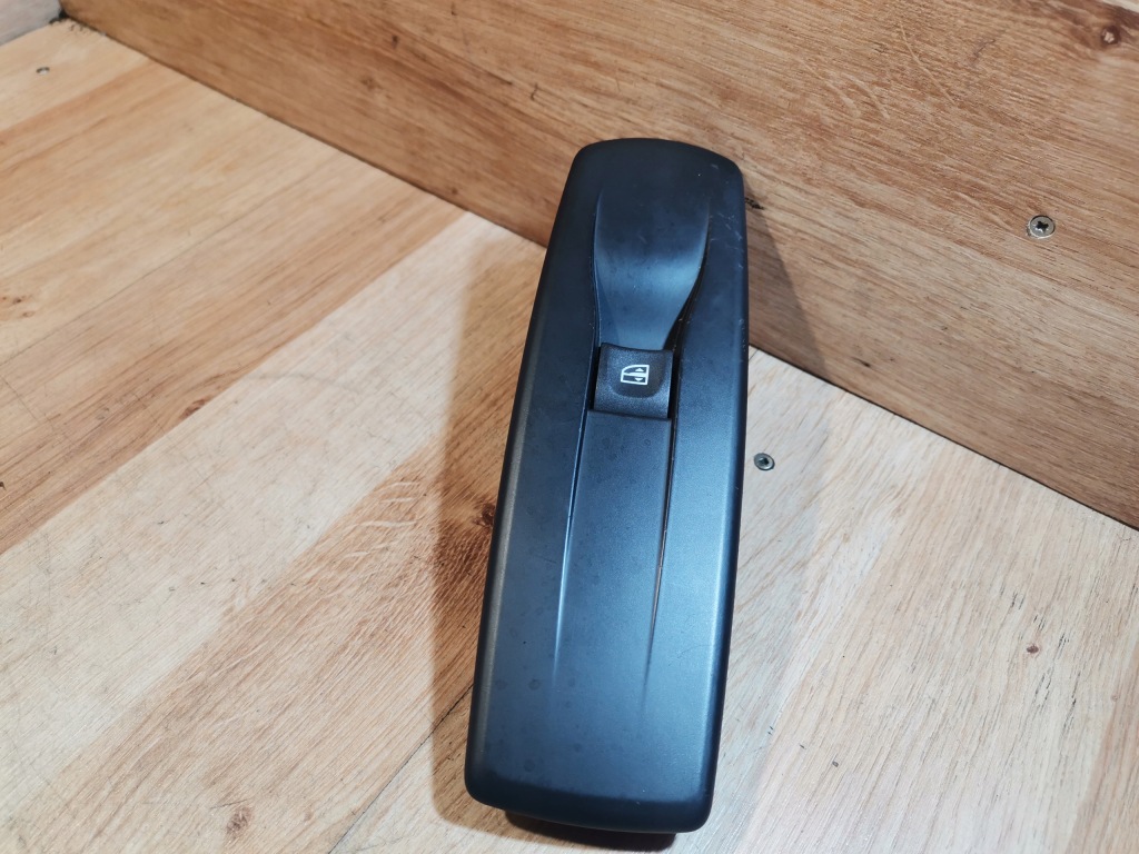 фото №1, Панель стекло правый перед renault laguna iii 809600750r