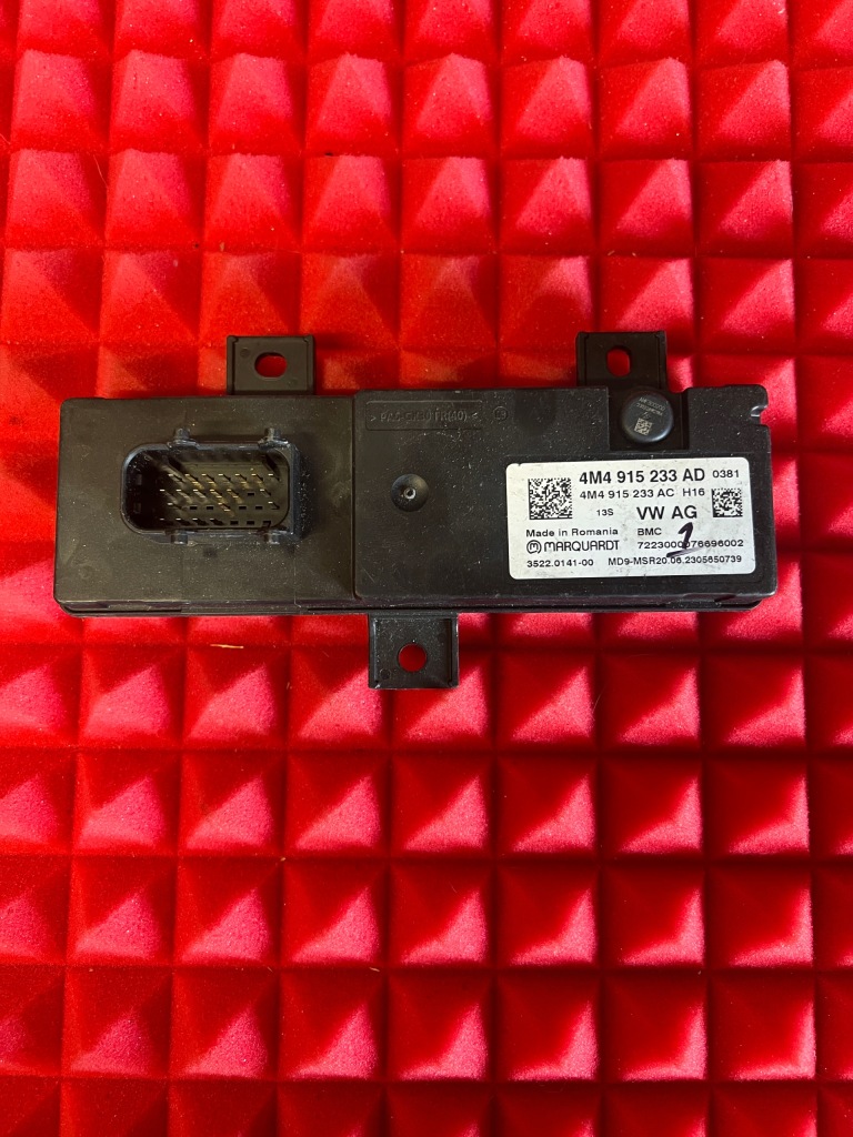 Купити Модуль блок керування акумулятор audi 4m4915233ad
