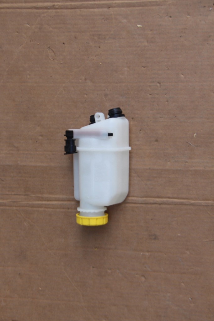 фото №3, Бачок жидкость тормозной alfa romeo 147 gt 9949331