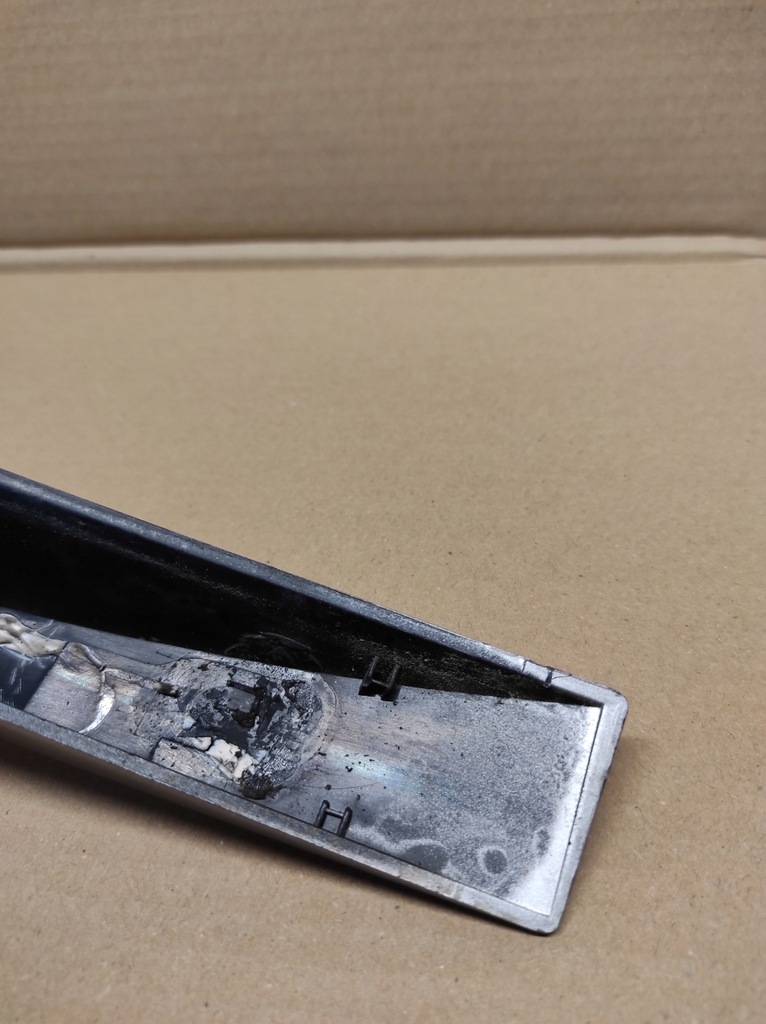 фото №12, Заглушка накладка рейлінг ліва задня renault laguna iii kombi